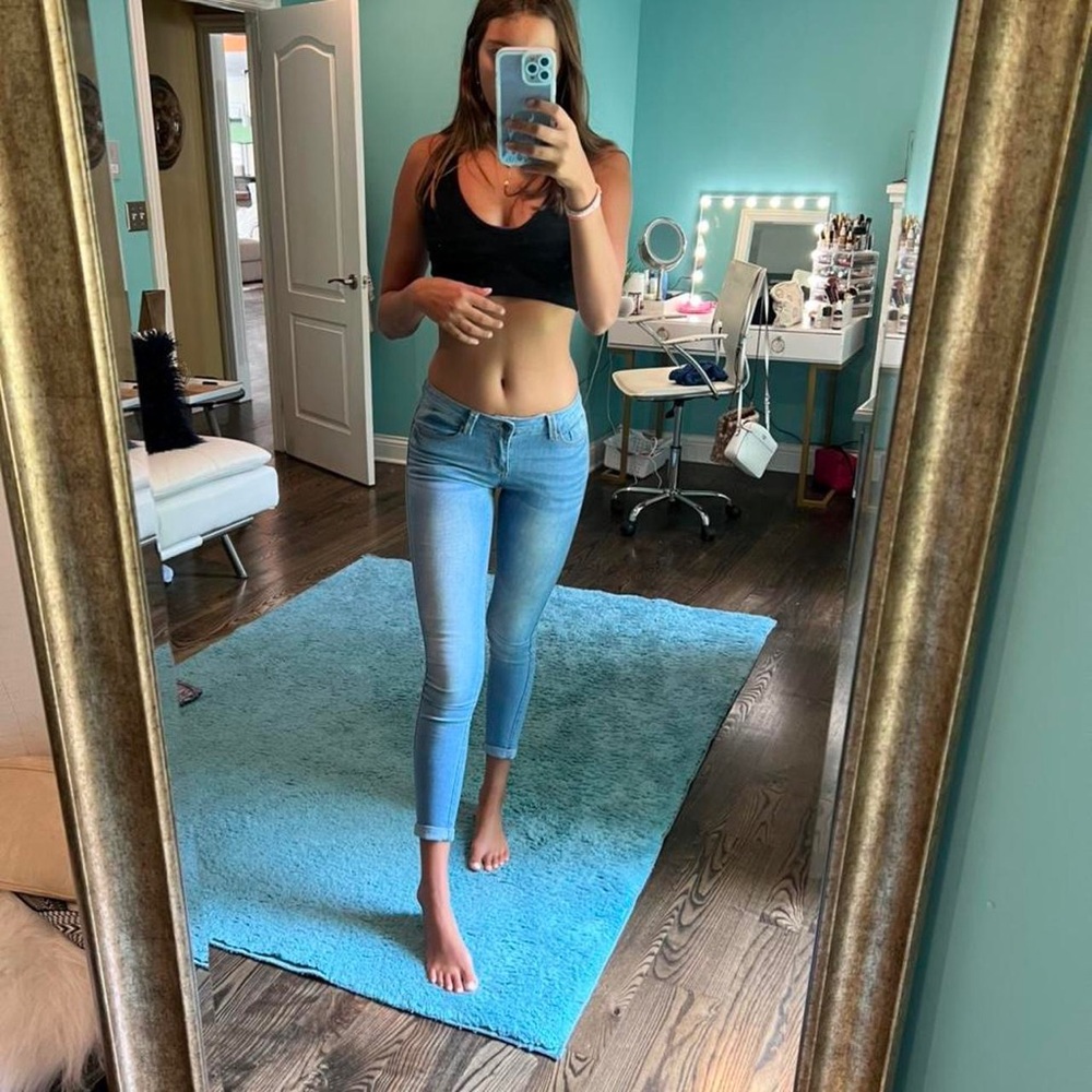 encore jeans no rips